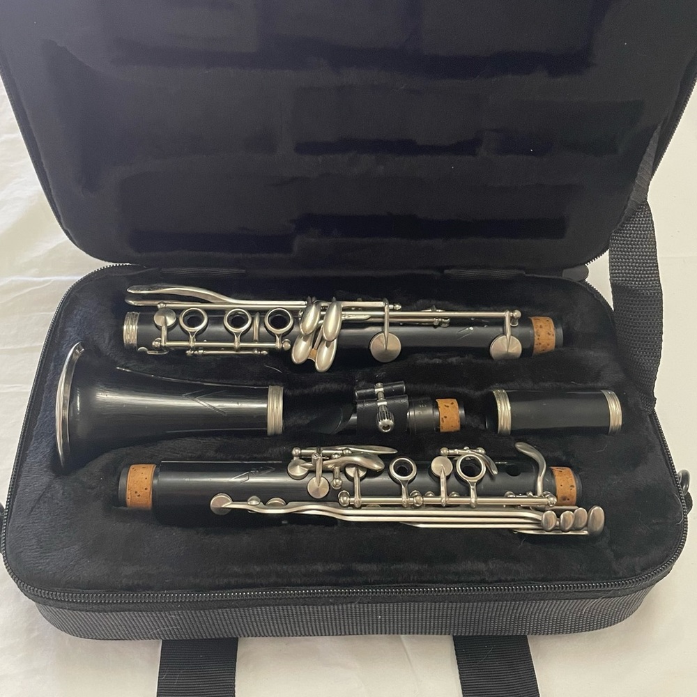 Vito Plastic Clarinet. Guaranteed to play